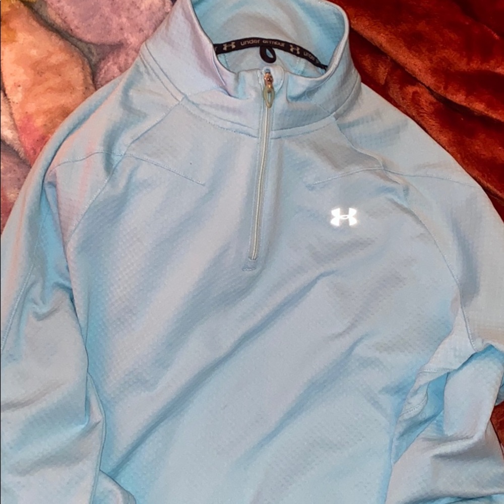 Light weight hoodie